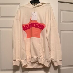 NWT Aelfric Eden Cream Hoodie with Pink Star Design size XL